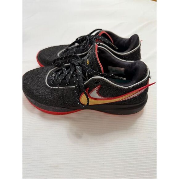 Nike Lebron 20 \'Miami Heat\' Black University Red DJ5423-001 Men\'s Multi Size 8